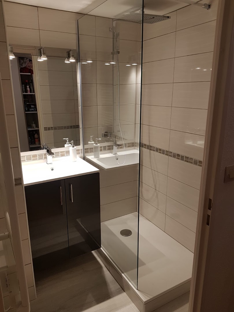 KRIS RENOVATION — Photos 3