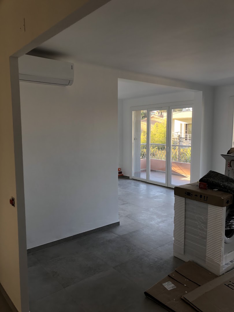 KRIS RENOVATION — Photos 12